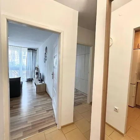 Ohmyhome - Park Mirowski *