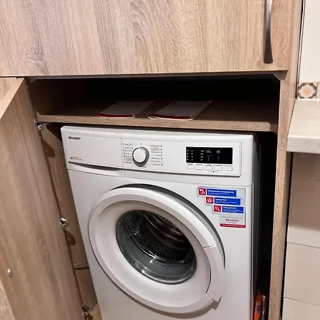 Ohmyhome - Park Mirowski Apartament *