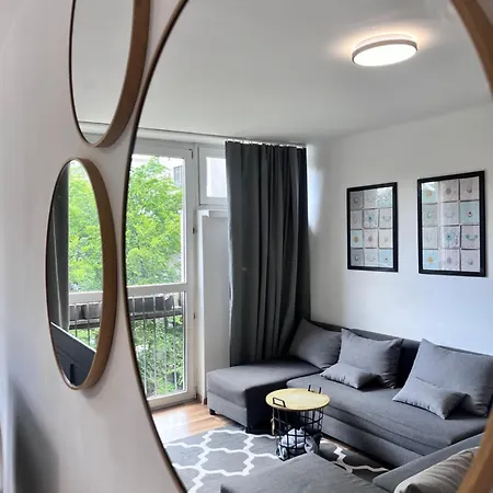 Ohmyhome - Park Mirowski * Warsaw