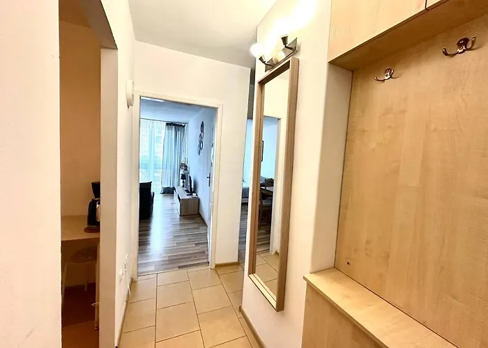 شقة Ohmyhome - Park Mirowski *