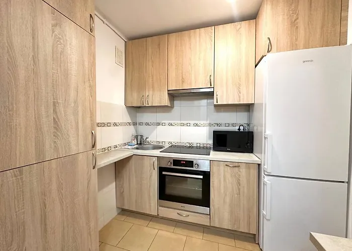 Ohmyhome - Park Mirowski